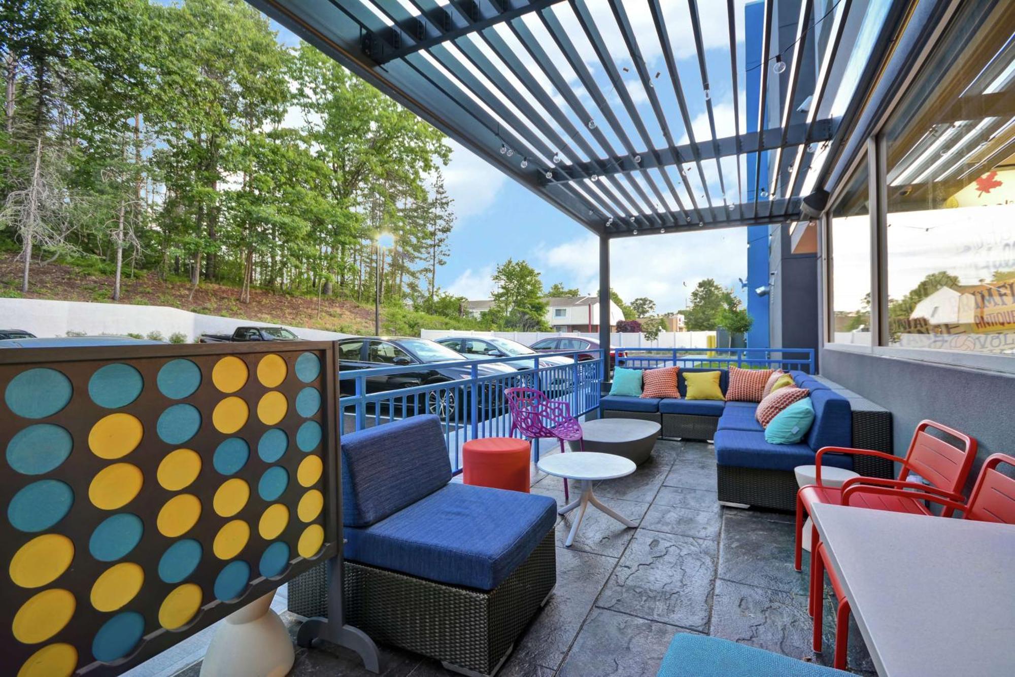 Tru By Hilton Chicopee Springfield Hotell Exteriör bild